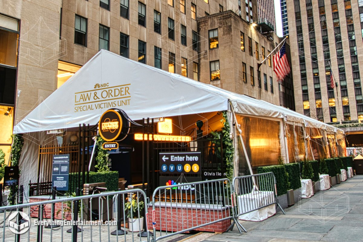 A 30x65 branded tent with clear sidewalls installed at Rockefeller Center in NYC by Everything Entertainment.